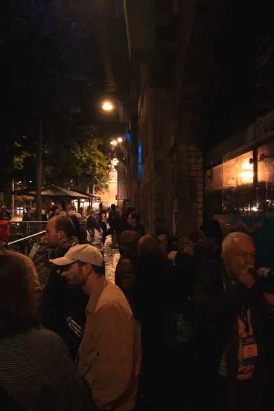 Bild von Crowd
Crowd
Hannah Tögel | www.isorauschen.at
Saturday