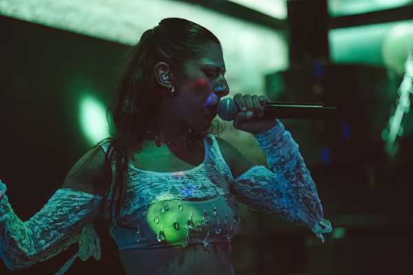 Bild von Admire (ES)
coco
Klaus Zwinger
Saturday