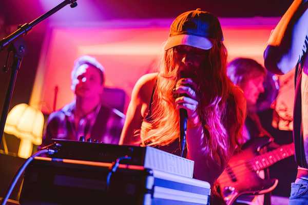 Bild von Aggrasoppar (FO)
Loft Main Floor
Klaus Zwinger
Saturday