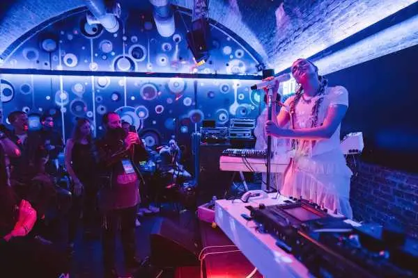 Bild von Boviy (DE)
coco
Klaus Zwinger
Saturday