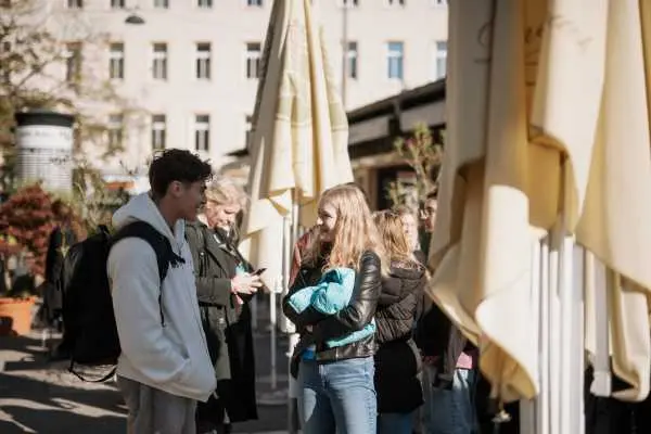 Bild von Akm Come Together
Delegates Lounge
Alexander Galler | www.isorauschen.at
Friday