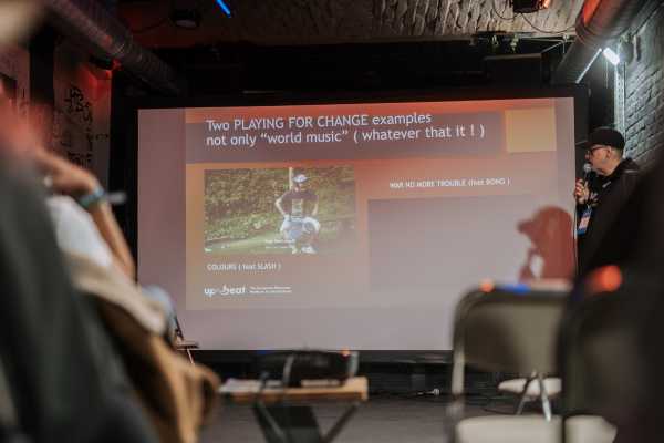 Bild von Collaborating over distance
Tagada
Alexander Galler | www.isorauschen.at
Friday