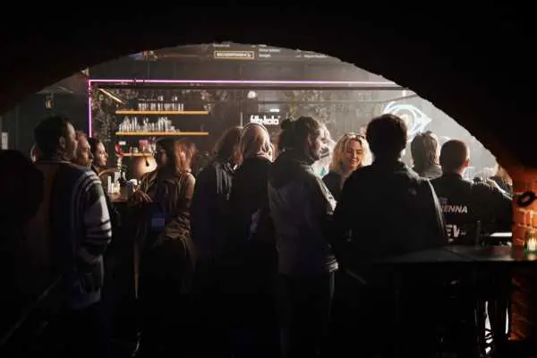 Bild von Austrian Heartbeats Reception
Lucia
Alexander Galler | www.isorauschen.at
Saturday