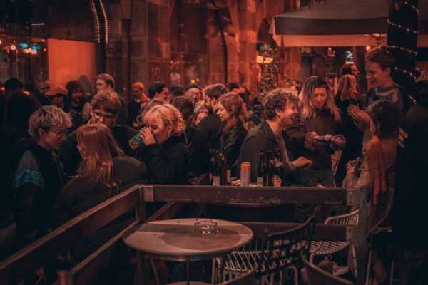 Bild von Crowd
Crowd
Hannah Tögel | www.isorauschen.at
Saturday