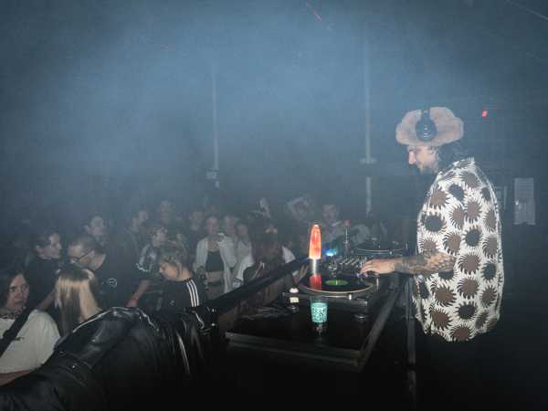 Bild von Afterparty
Lucia
Theresa Galavics
Saturday