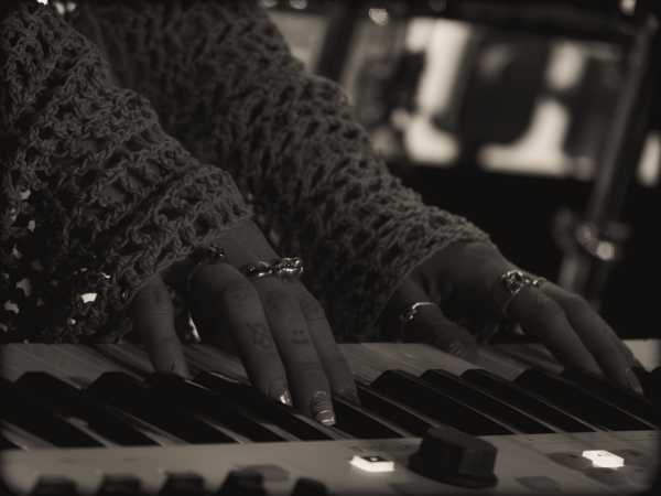 Bild von Fraeulein Astrid (AT)
Loop
Theresa Galavics
Saturday