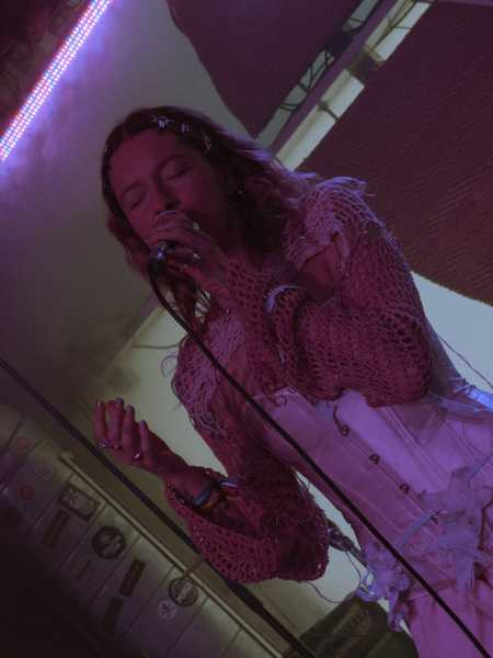 Bild von Fraeulein Astrid (AT)
Loop
Theresa Galavics
Saturday