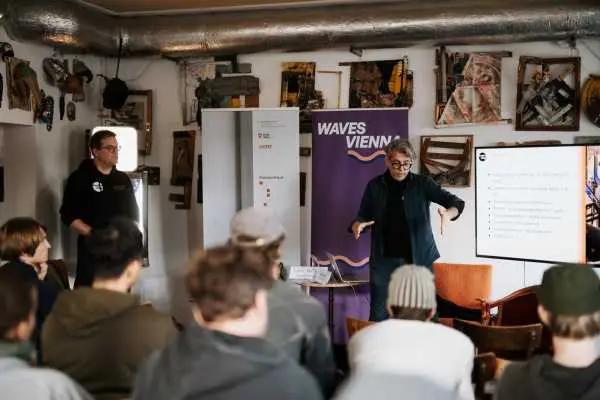 Bild von Austrovinyl Workshop
Fania Bar
Alexander Galler | www.isorauschen.at
Thursday