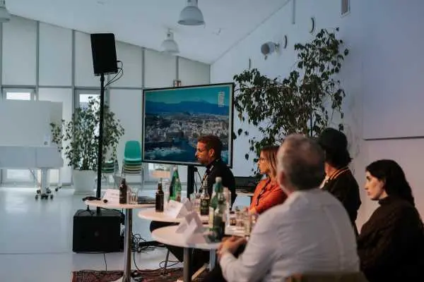 Bild von Focus on Spain
Brunnenpassage
Alexander Galler | www.isorauschen.at
Thursday