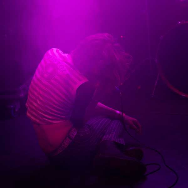 Bild von Beaks (XA) (AT)
B72
Emanuel Ullmann | www.emifoto.com
Thursday