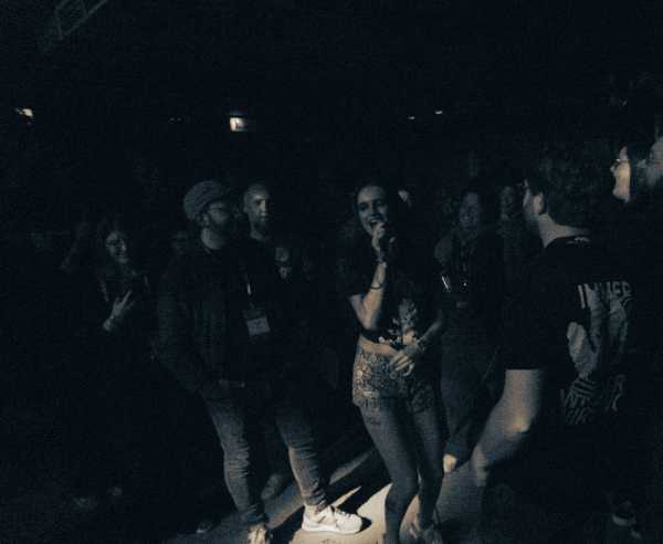 Bild von Indoor Foxes (UK)
B72
Theresa Galavics
Thursday