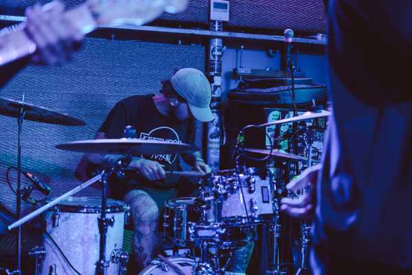 Bild von Ende (AT)
Loop
Klaus Zwinger
Friday