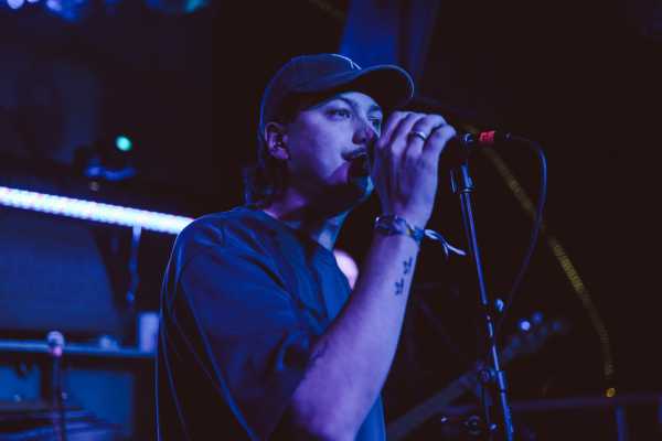 Bild von Ende (AT)
Loop
Klaus Zwinger
Friday