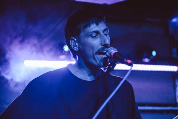 Bild von Ende (AT)
Loop
Klaus Zwinger
Friday