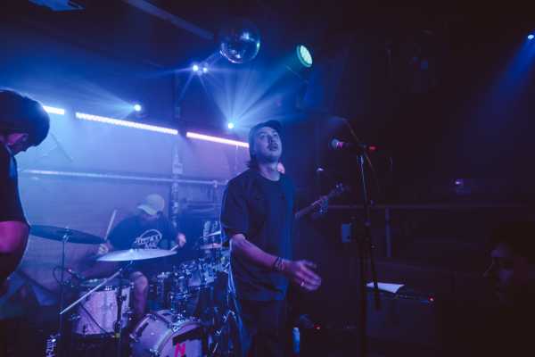 Bild von Ende (AT)
Loop
Klaus Zwinger
Friday