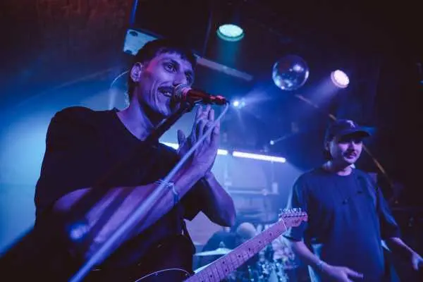 Bild von Ende (AT)
Loop
Klaus Zwinger
Friday