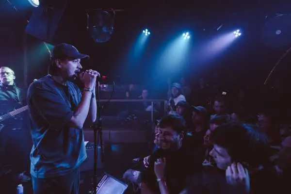 Bild von Ende (AT)
Loop
Klaus Zwinger
Friday