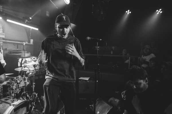 Bild von Ende (AT)
Loop
Klaus Zwinger
Friday