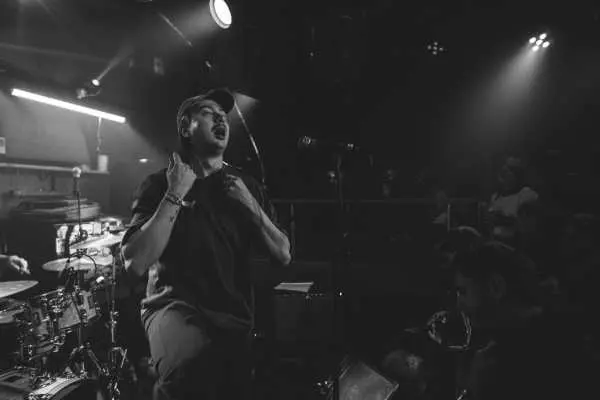 Bild von Ende (AT)
Loop
Klaus Zwinger
Friday