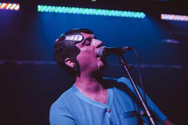 Bild von Garcia Picasso (ES)
Kramladen
Klaus Zwinger
Friday