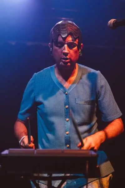 Bild von Garcia Picasso (ES)
Kramladen
Klaus Zwinger
Friday