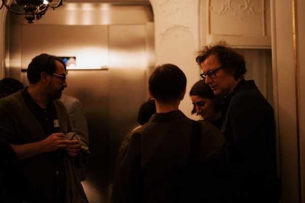 Bild von Crowd
Volkstheater
Alexander Galler | www.isorauschen.at
Wednesday