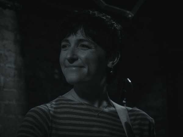 Bild von Flora Hibberd (FR)
Fanialive
Theresa Galavics
Friday